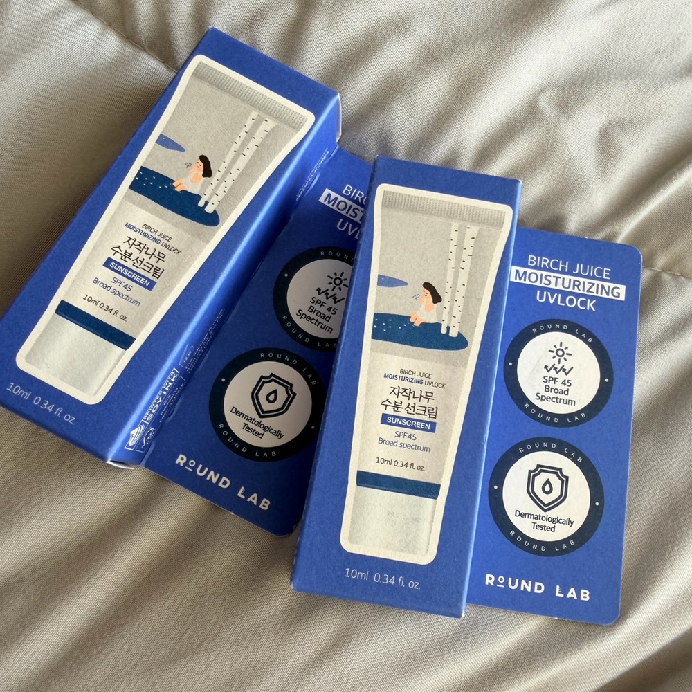 2packs of Birch Juice Moisturizing UV Lock SPF 45 - Blue and White 10ml